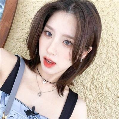 推动摇篮的手